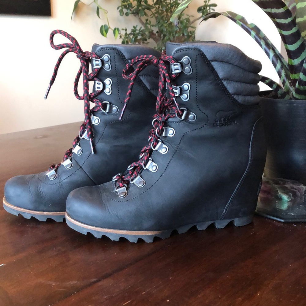 Sorel Conquest Wedge
